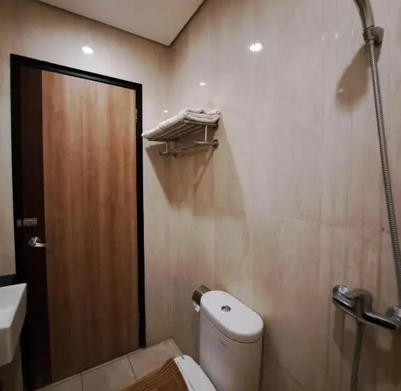 Standardzimmer, Sampurna Cirebon