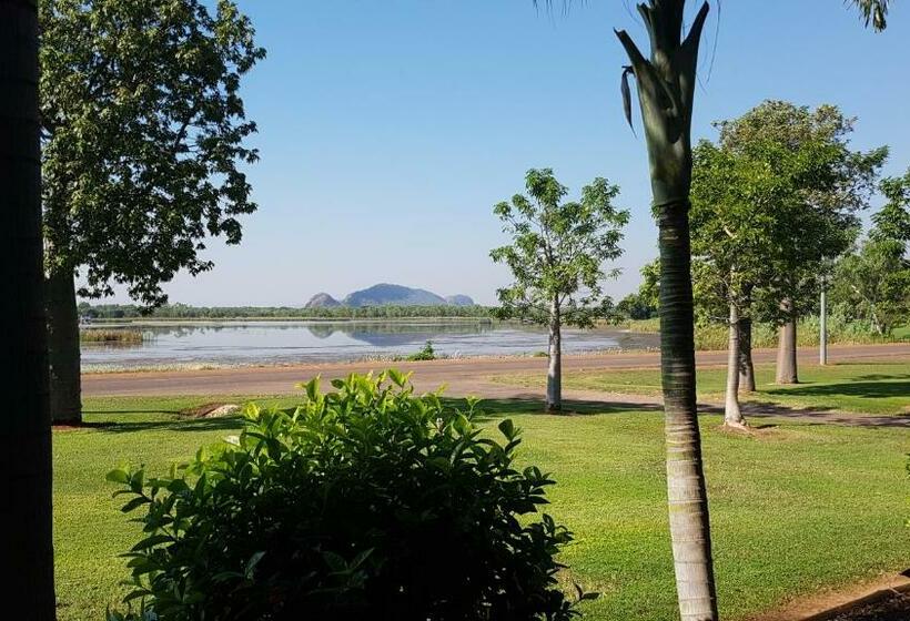 آپارتمان 1 خوابه, Lakeview Apartments