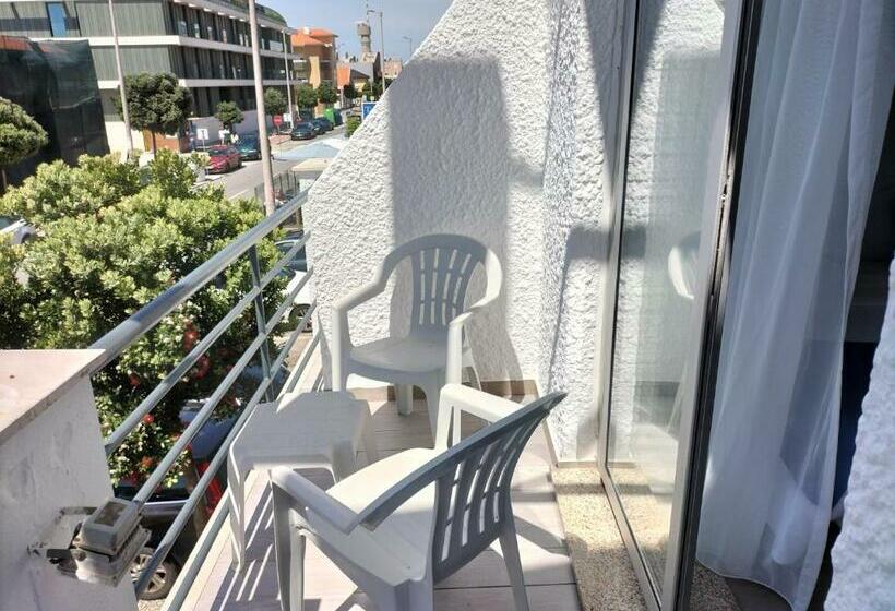 스탠다드 트리플 발코니 룸, Residencial Tropicália Al