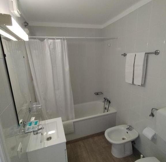 스탠다드 트리플 발코니 룸, Residencial Tropicália Al