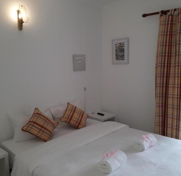 غرفة أساسية, Residencial Tropicália Al