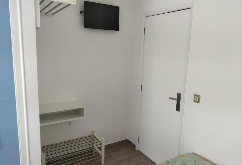 베이직 3인 룸, Residencial Tropicália Al