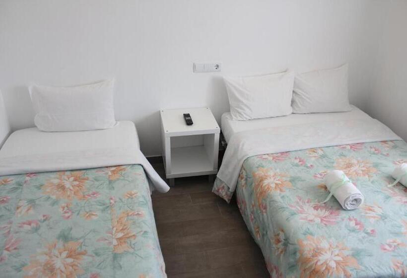 Трехместный Номер Базовый, Residencial Tropicália Al