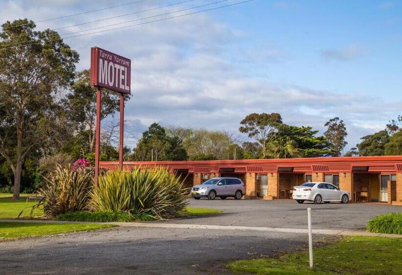 디럭스 룸 킹사이즈 침대, Tarra Motel