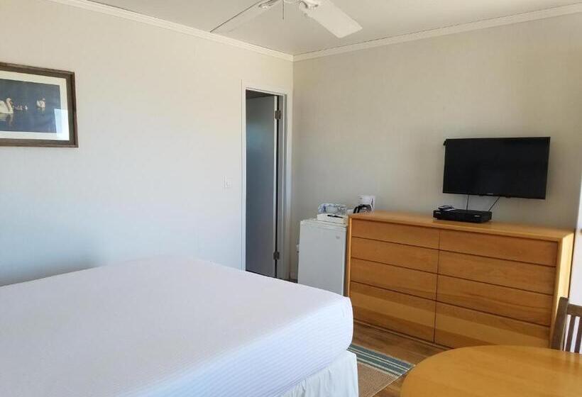 Номер Стандарт, White Sands Motel
