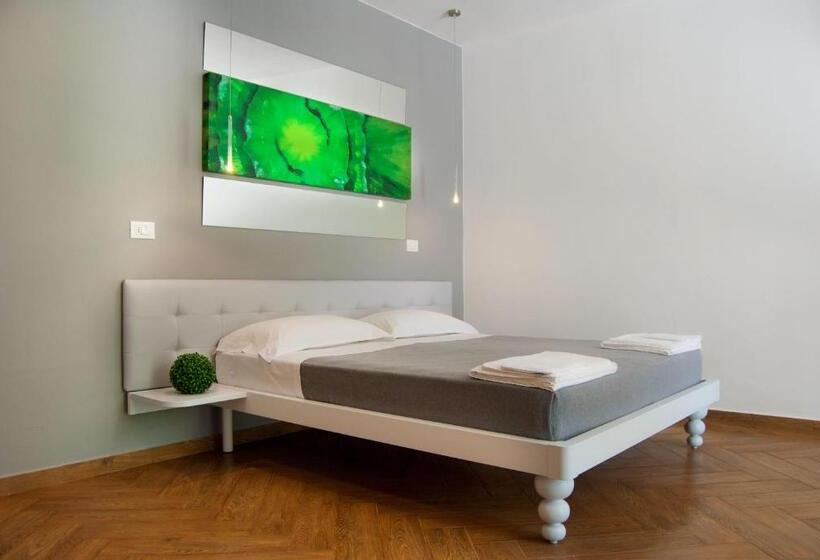 Pokój Czteroosobowy Standard, Garden Salento