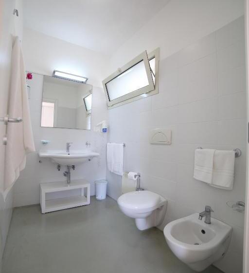 Pokój Standard Trzyosobowy, Garden Salento