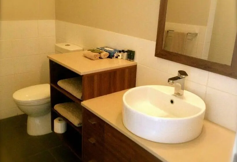 キングサイズベッドのスタンダードルーム, The York Palace Accommodation