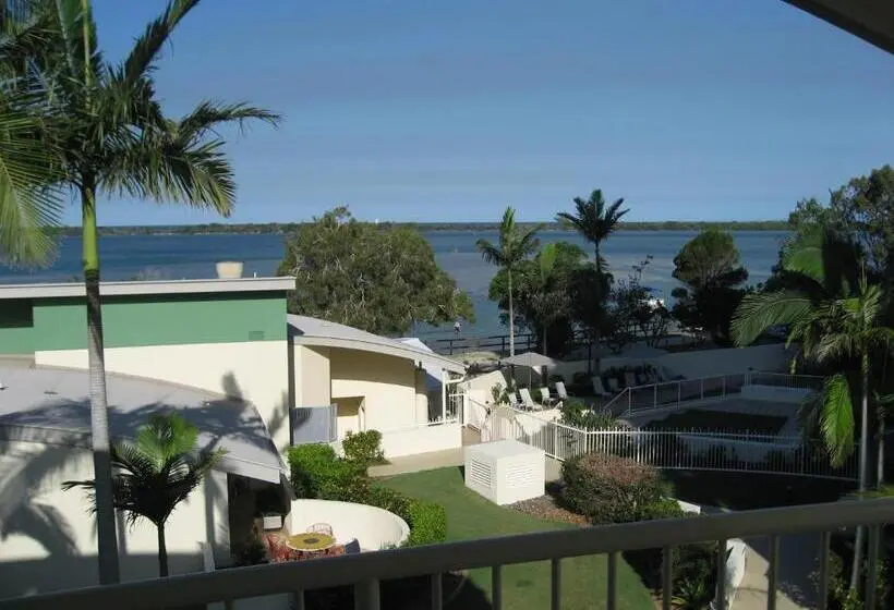 スタンダードスタジオ, Moorings Beach Resort