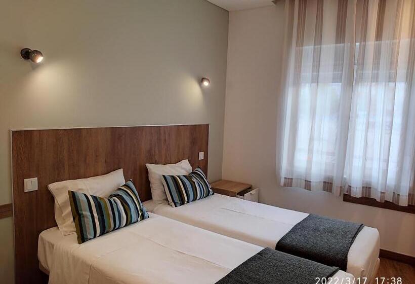 高级大房间, Consolação Pedramar