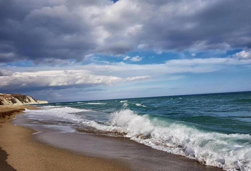 Трехместный Номер Базовый, Dom Zaharievi