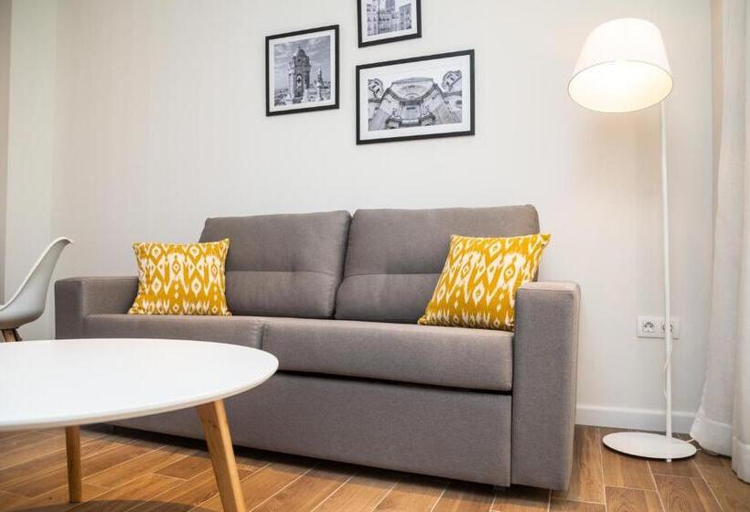 标准工作室, Tandem Puerto Chico