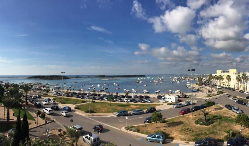 Superior Triple Room Sea View, Quilungomare