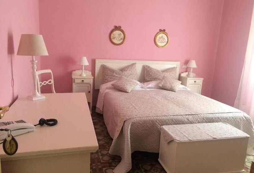 غرفة سوبيريور, Albergo Grande Italia