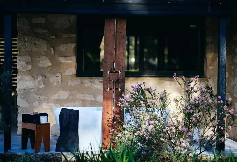 Deluxe-bungalow, Burnside Organic Farm
