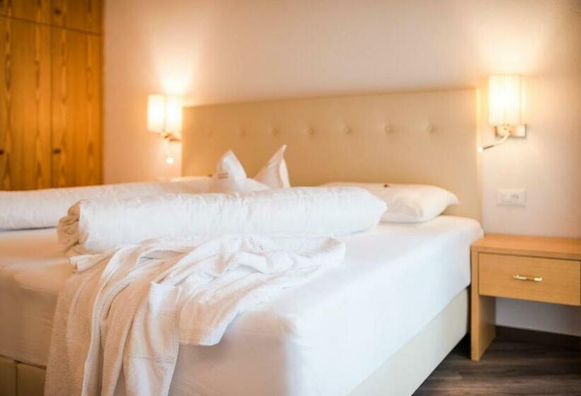 Номер Стандарт, Theresia