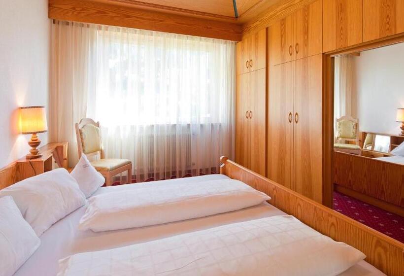 Апартаменты 1 Спальня с Балконом, Theresia