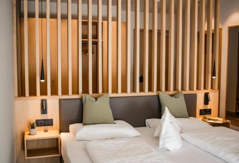 Апартаменты 1 Спальня с Балконом, Theresia