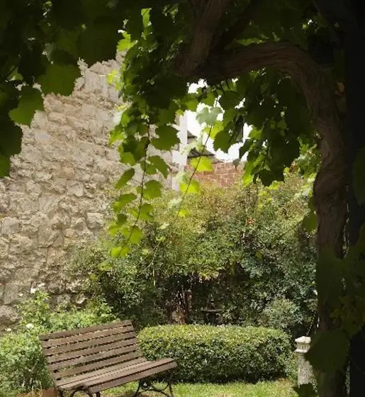 آپارتمان 2 خوابه, Imperial Fine Accommodation