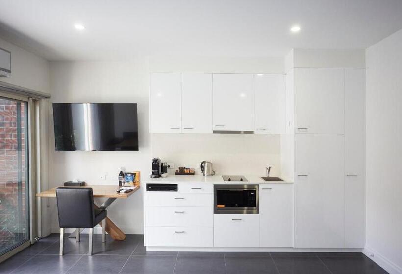 آپارتمان 1 خوابه, Mansi On Raymond