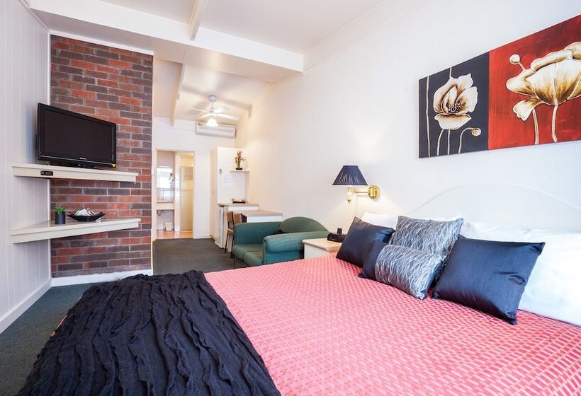 Номер Стандарт, Mid City Motel