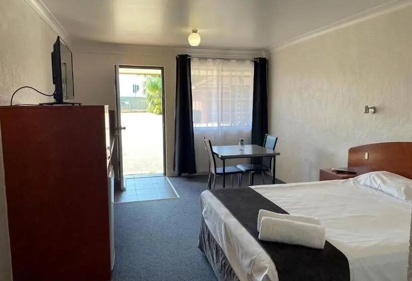デラックスルーム, Childers Gateway Motor Inn