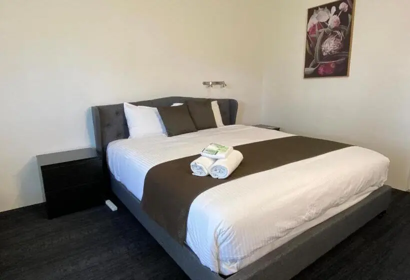 キングサイズベッドのスーペリアルーム, Warrina Motor Inn Wodonga Cbd