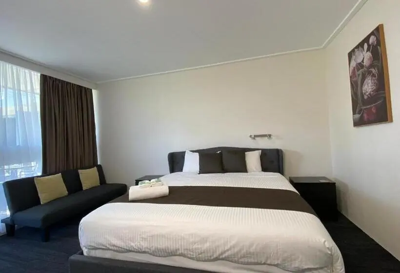 キングサイズベッドのスーペリアルーム, Warrina Motor Inn Wodonga Cbd