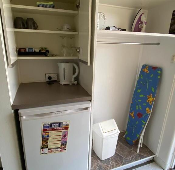 اتاق لوکس, Warrina Motor Inn Wodonga Cbd