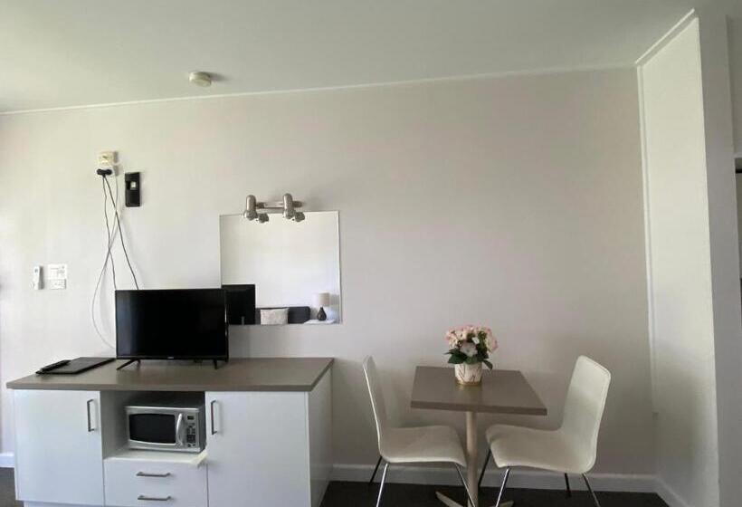 اتاق لوکس, Warrina Motor Inn Wodonga Cbd