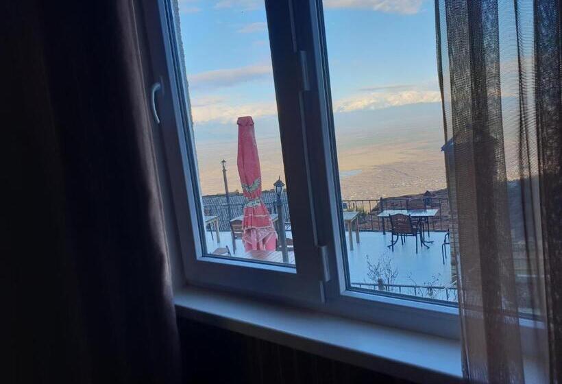 اتاق استاندارد, Guest House Kusika