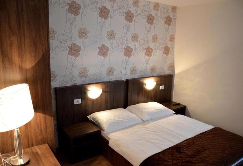 آپارتمان 1 خوابه با تراس, Penzion šterk