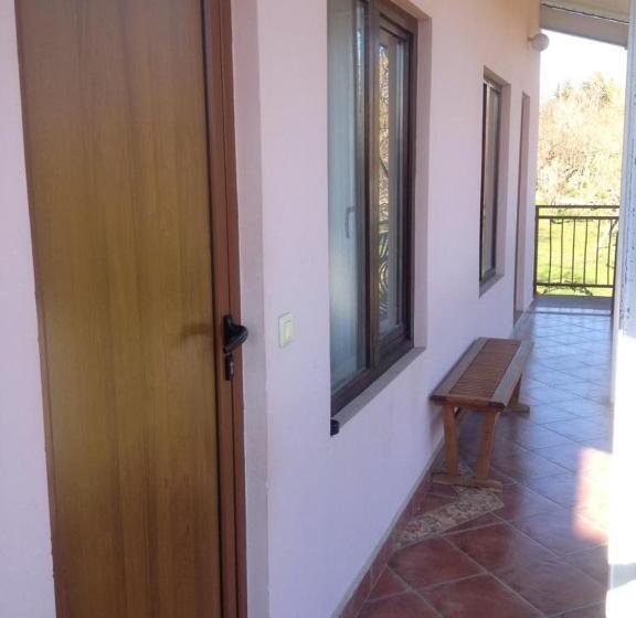 デラックスルーム, Secret Garden House