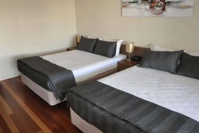 キングサイズベッドのスタンダードルーム, The Australian Hotel Motel