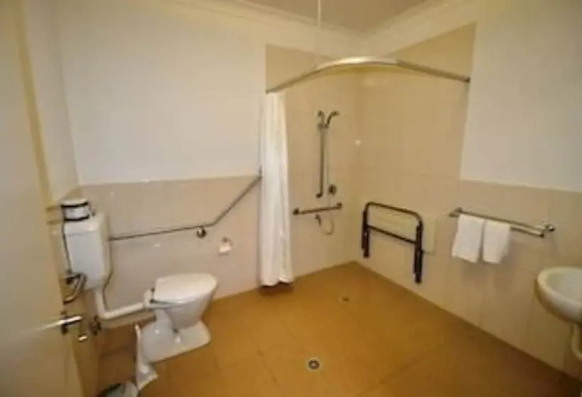 身障者適用キングサイズベッドルーム, The Australian Hotel Motel