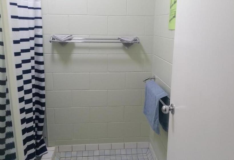 חדר משפחתי, Yungaburra Park Motel