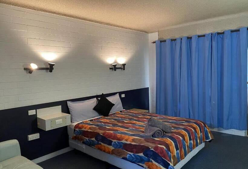 غرفة قياسية, Capri Motel