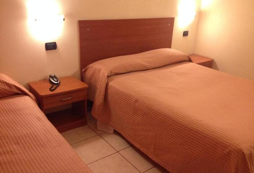 اتاق استاندارد سه نفره, Belforte