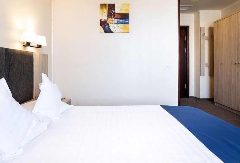 اتاق استاندارد, Bueno