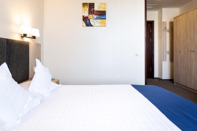 اتاق استاندارد, Bueno