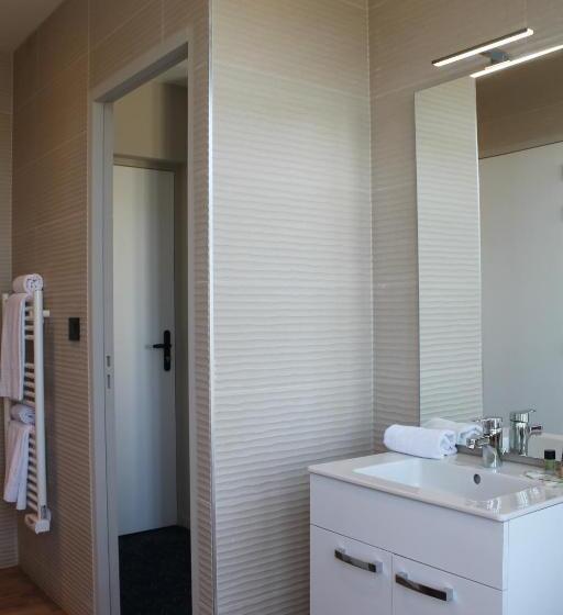 豪华海景房, L'huitrière