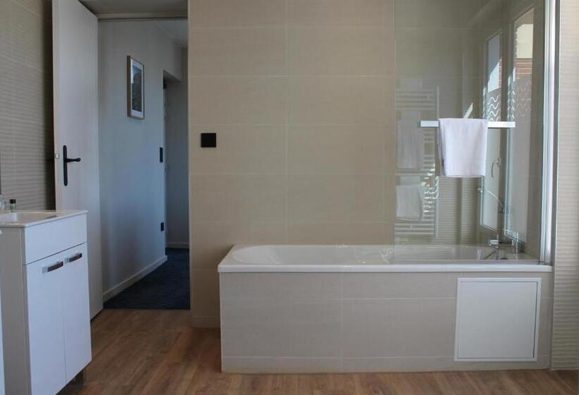 带海景的复工套房, L'huitrière