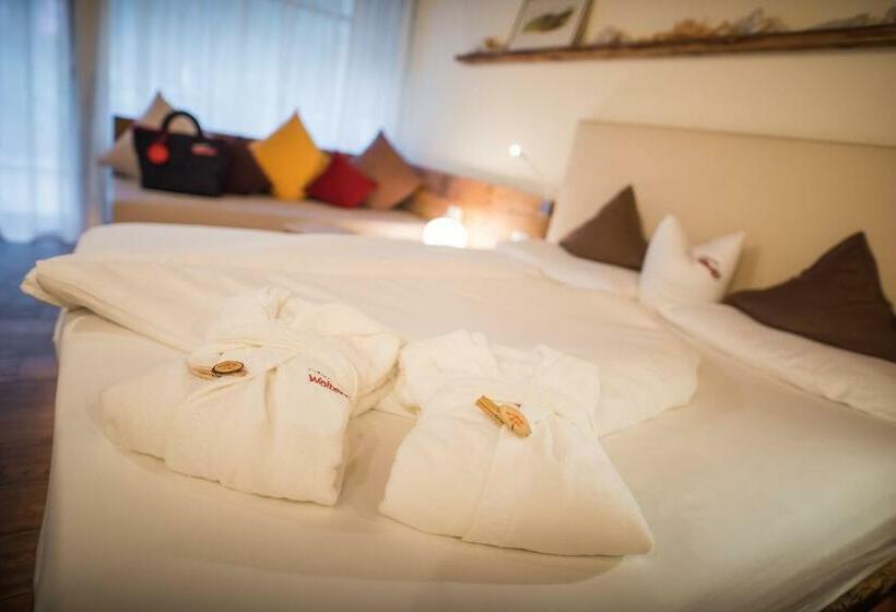 Номер Стандарт, Waltershof