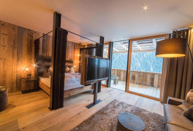 Полулюкс, Waltershof