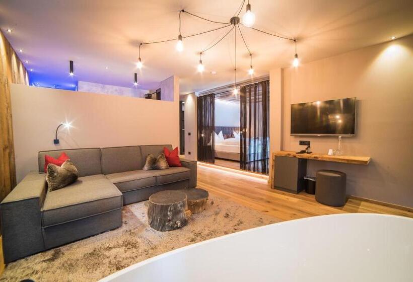 Полулюкс Повышенной Комфортности, Waltershof