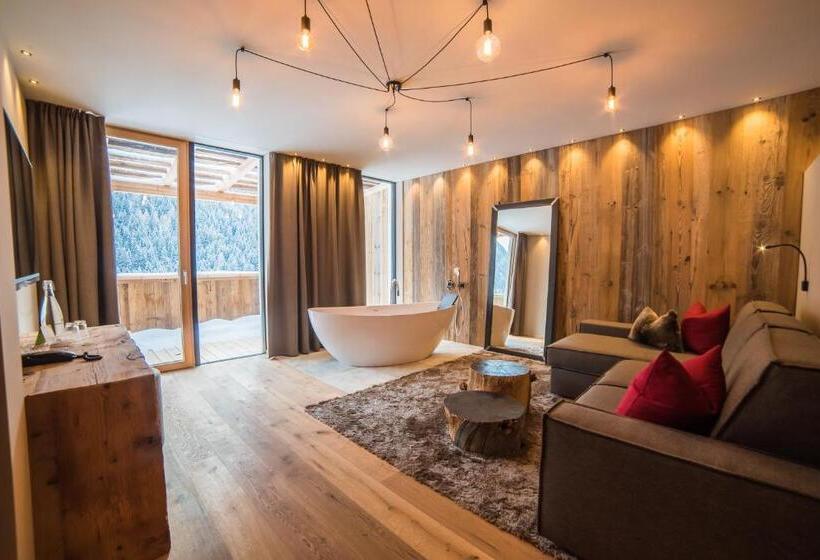 Полулюкс Повышенной Комфортности, Waltershof