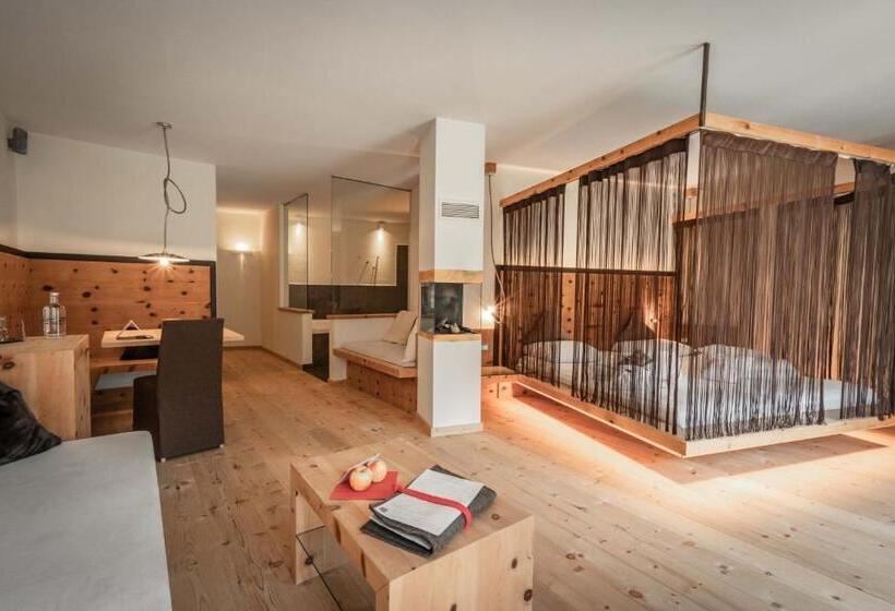 Люкс, Waltershof