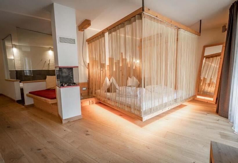 Люкс, Waltershof