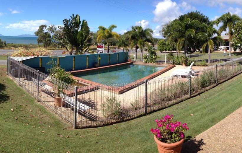 Номер Superior Индивидуальный Вид на Море, Ocean View Motel Bowen