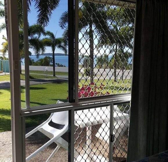 Семейный Номер, Ocean View Motel Bowen